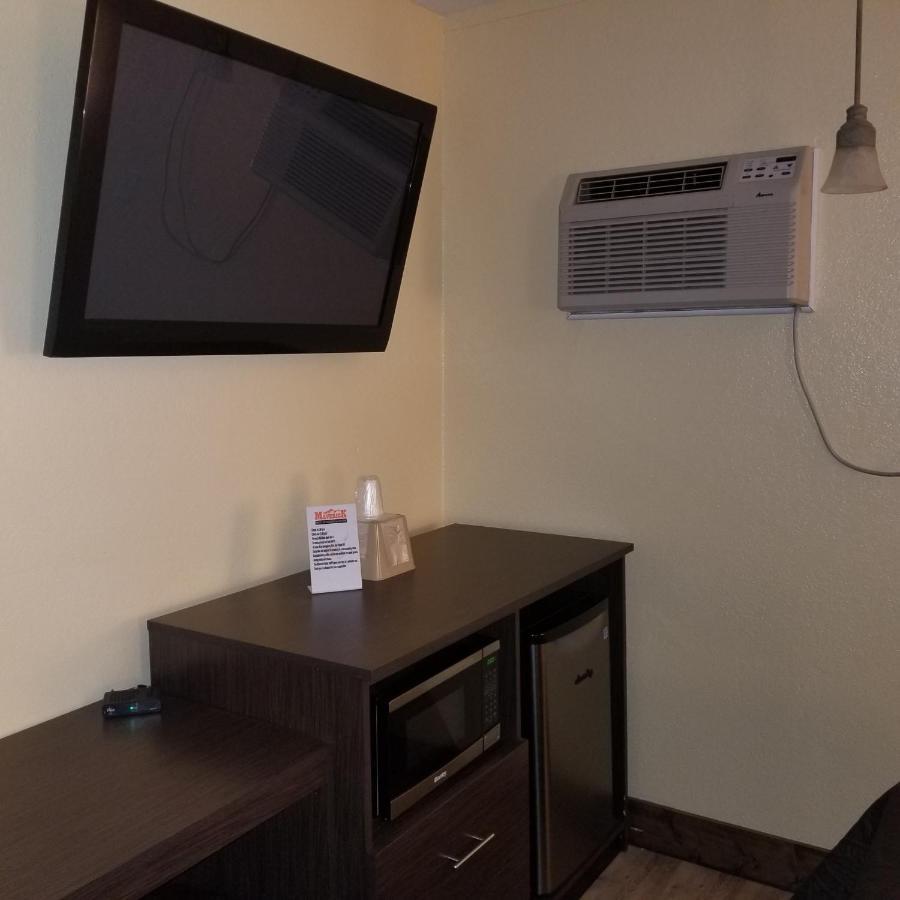 Frontier Lodge แลนเดอร์ ภายนอก รูปภาพ