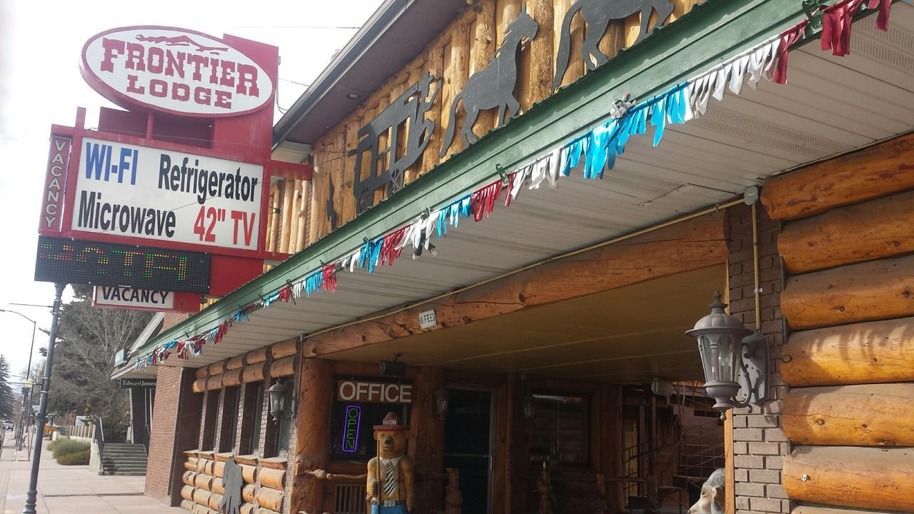 Frontier Lodge แลนเดอร์ ภายนอก รูปภาพ